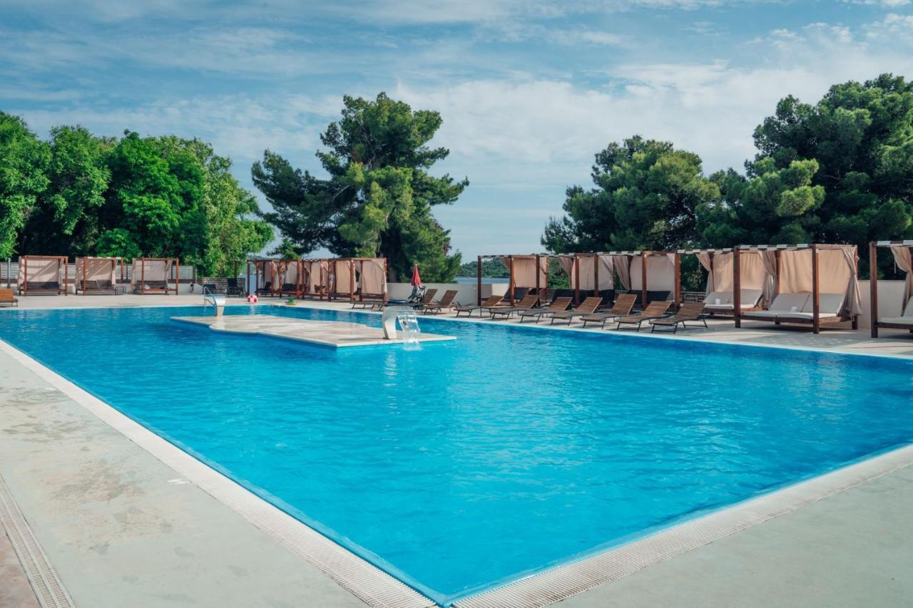 Hotel Croatia Camp Premium Vodice Exterior foto